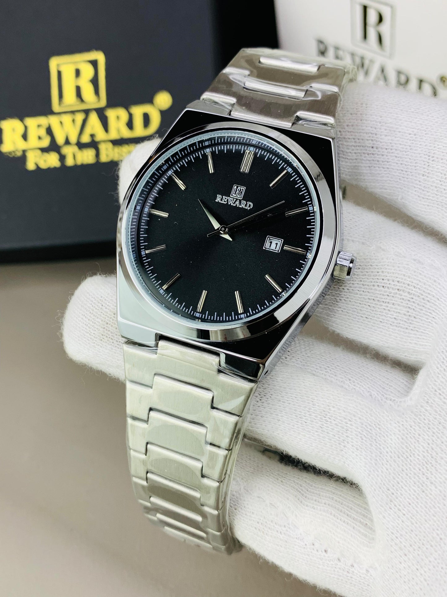 ⌚ REWARD Inspired – Sleek Silver Edition