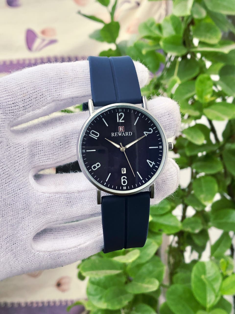 🧲 Magnetic Strap Edition – Budget Classic