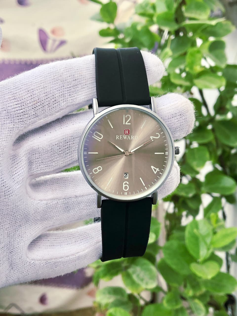 🧲 Magnetic Strap Edition – Budget Classic